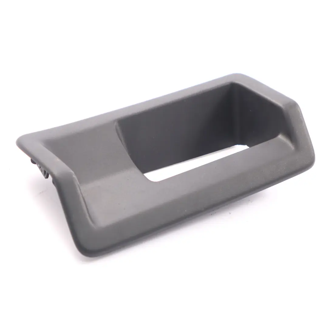 Empuñadura interior de puerta corredera izquierda para VW Caddy con número de pieza 2K0843187C VW Caddy Empuñadura interior de puerta corredera izquierda - SKU 2K0843187C - Número de pieza 2K0843187C