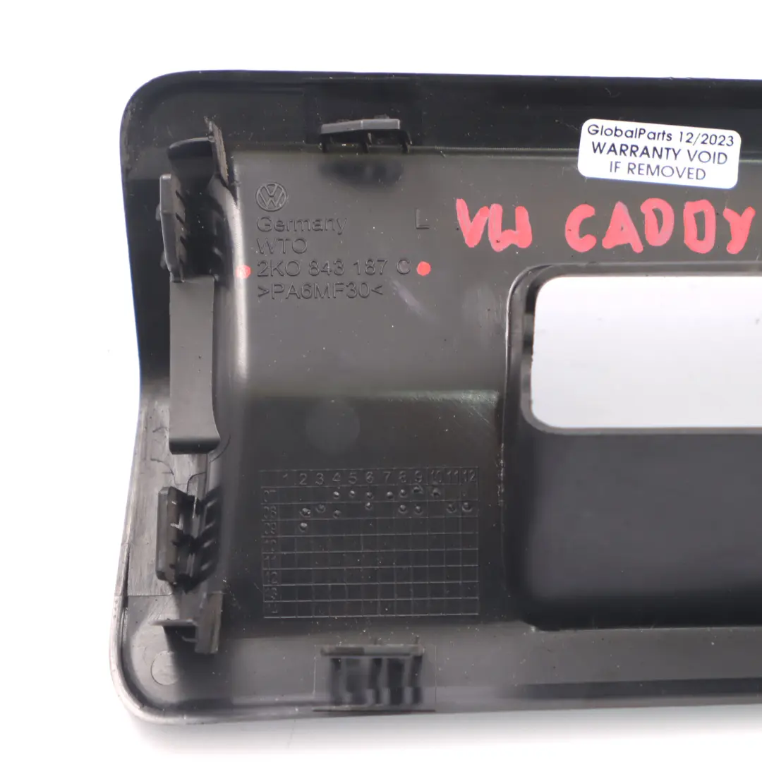 Osłona Klamki Wewnętrznej Drzwi Tylnych Lewa do VW Caddy o numerze 2K0843187C VW Caddy Osłona Klamki Wewnętrznej Drzwi Tylnych Lewa - SKU 2K0843187C - Numer Części 2K0843187C