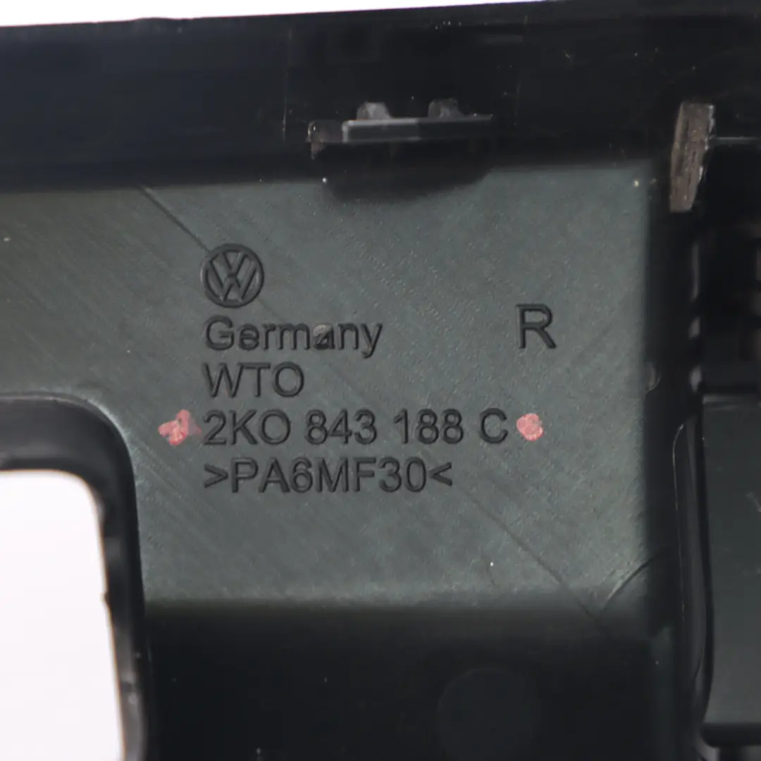 Maniglia interna porta scorrevole destra per VW Volkswagen Caddy con numero di parte 2K0843188C VW Volkswagen Caddy Maniglia interna porta scorrevole destra - SKU 2K0843188C - Numero di parte 2K0843188C