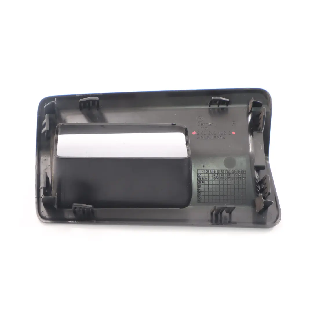 Maniglia interna porta scorrevole destra per VW Volkswagen Caddy con numero di parte 2K0843188C VW Volkswagen Caddy Maniglia interna porta scorrevole destra - SKU 2K0843188C - Numero di parte 2K0843188C