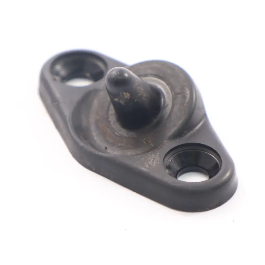 MK3 Schiebetürverriegelung Hinten Pin Stop für VW Volkswagen Caddy mit Teilenummer 2K0843843 VW Volkswagen Caddy MK3 Schiebetürverriegelung Hinten Pin Stop - SKU 2K0843843 - Teilenummer 2K0843843