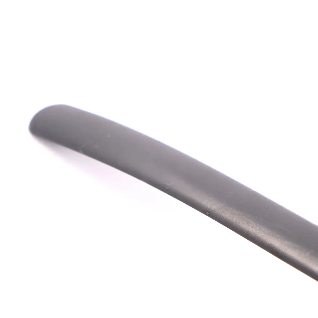 Tira de la moldura de la puerta delantera derecha decoración para VW Caddy con número de pieza 2K0853516E VW Caddy Tira de la moldura de la puerta delantera derecha decoración - SKU 2K0853516E - Número de pieza 2K0853516E