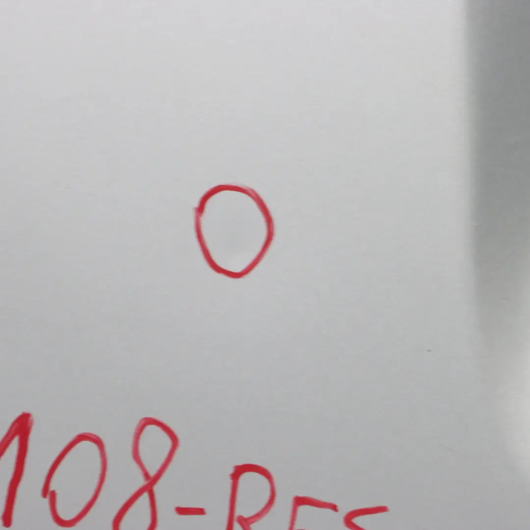 Drzwi Boczne Przesuwne Prawy Tył Reflex Silver - LA7W do Volkswagen VW Caddy o numerze 2K3843108 Volkswagen VW Caddy Drzwi Boczne Przesuwne Prawy Tył Reflex Silver - LA7W - SKU 2K3843108-RES - Numer Części 2K3843108