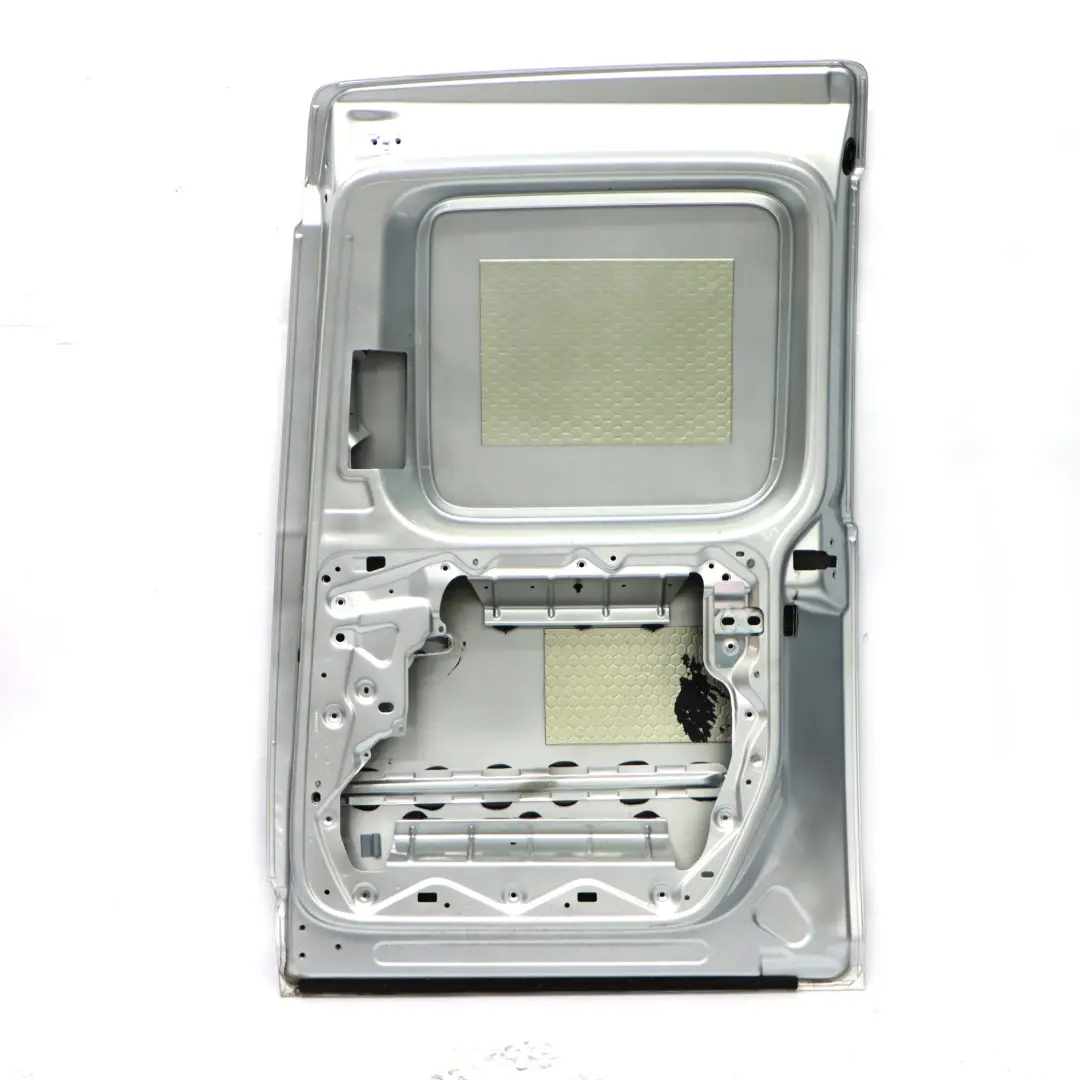 Sliding Door Rear Right O/S Side Door Reflex Silver - LA7W to Volkswagen VW Caddy with Part number 2K3843108 Volkswagen VW Caddy Sliding Door Rear Right O/S Side Door Reflex Silver - LA7W - SKU 2K3843108-RES - Part number 2K3843108