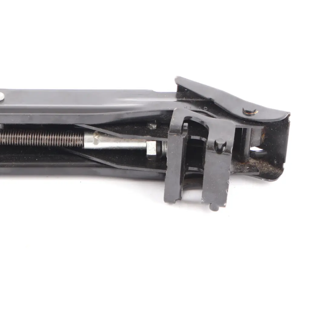 Emergency Tool Car Lifting Spare Jack to VW Volkswagen Caddy with Part number 2K5011031C VW Volkswagen Caddy Emergency Tool Car Lifting Spare Jack - SKU 2K5011031C - Part number 2K5011031C