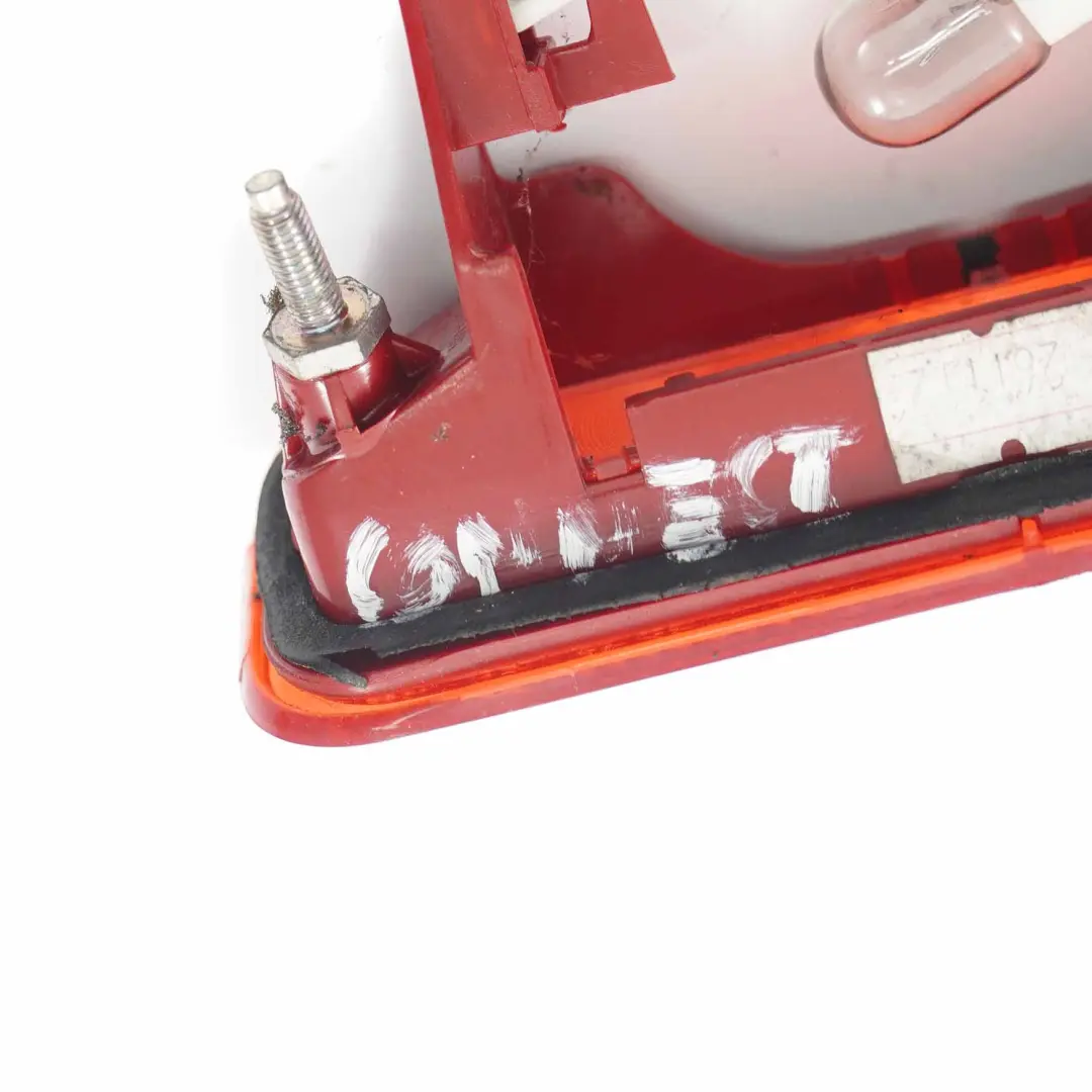 Tercera Luz Freno Luz de Freno Trasera Adicional para Ford Transit Connect con número de pieza 2T1413A613 Ford Transit Connect Tercera Luz Freno Luz de Freno Trasera Adicional - SKU 2T1413A613 - Número de pieza 2T1413A613