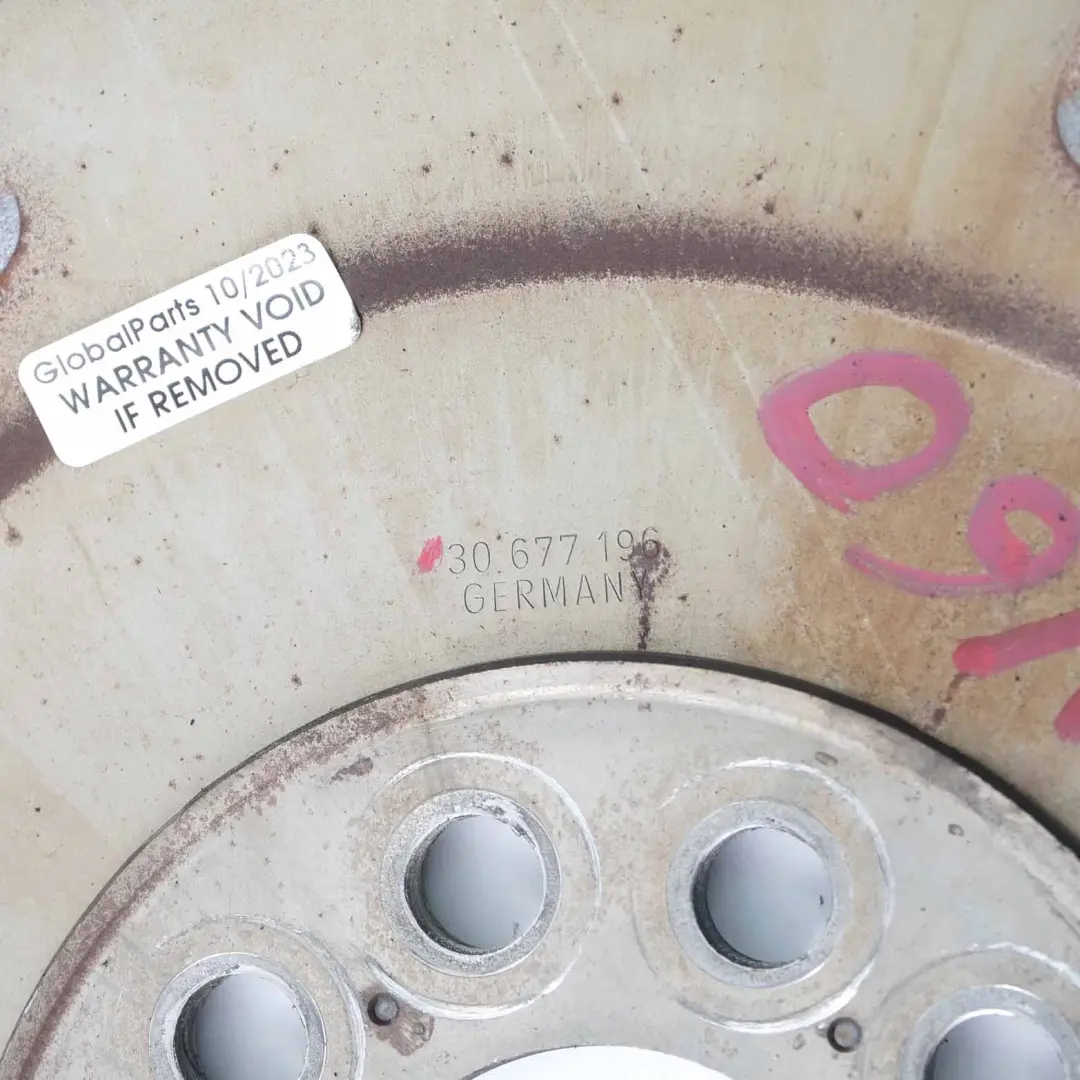 D5204T2 Scatola cambio Anello avviamento per Volvo V70 XC60 XC70 Diesel con numero di parte 30677196 Volvo V70 XC60 XC70 Diesel D5204T2 Scatola cambio Anello avviamento - SKU 30677196 - Numero di parte 30677196