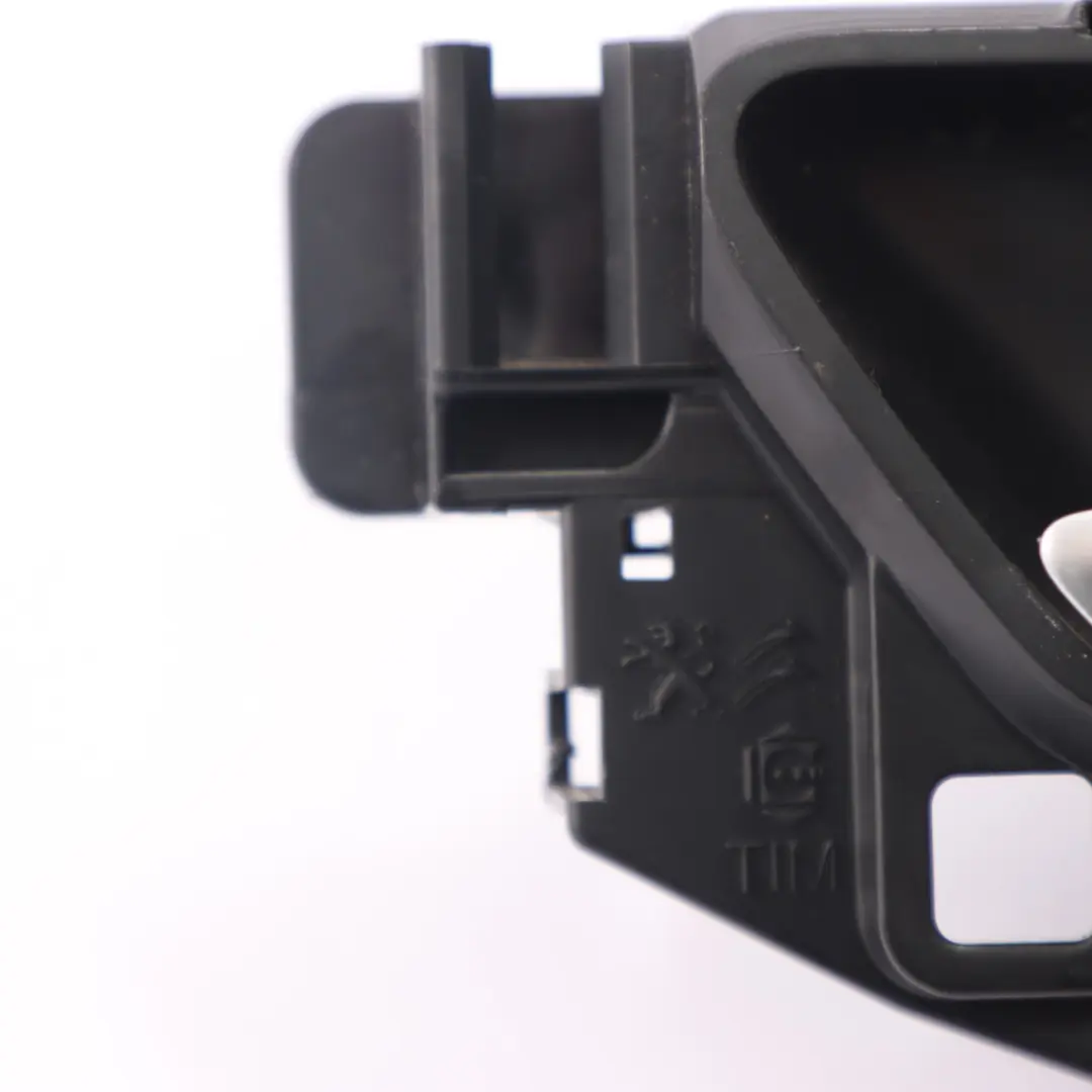 Poignée porte intérieure garniture arrière droite chromé pour Peugeot 308 à propos du numéro de pièce 311337 Peugeot 308 Poignée porte intérieure garniture arrière droite chromé - SKU 311337 - Numéro de pièce 311337