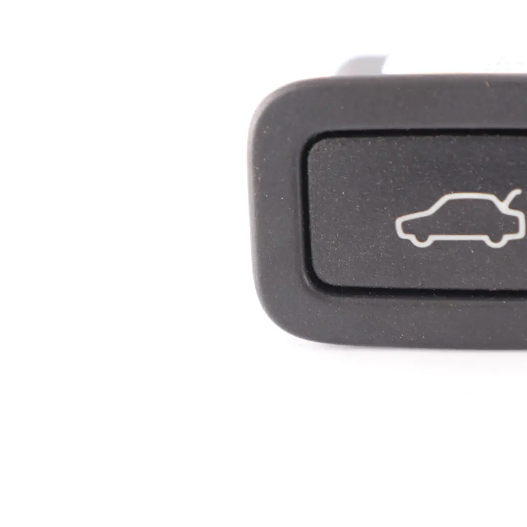 Trunk Tailgate Release Switch Button to Land Rover Range Rover L320 with Part number 31264960AA Land Rover Range Rover L320 Trunk Tailgate Release Switch Button - SKU 31264960AA - Part number 31264960AA