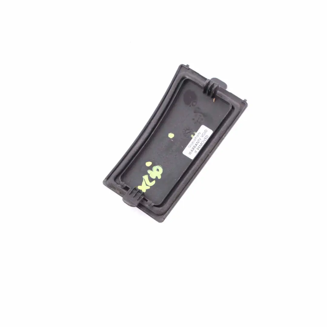 Bay Part Trim Bracket to VOLVO XC90 Engine with Part number 31385840 VOLVO XC90 Engine Bay Part Trim Bracket - SKU 31385840 - Part number 31385840