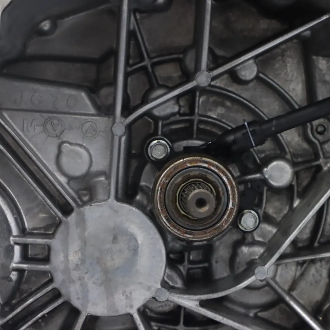 Gearbox 6 Speed 2.0 M9R D8G8 WARRANTY to Nissan Qashqai J10 2WD Manual with Part number 32010JG70E Nissan Qashqai J10 2WD Manual Gearbox 6 Speed 2.0 M9R D8G8 WARRANTY - SKU 32010JG70E - Part number 32010JG70E