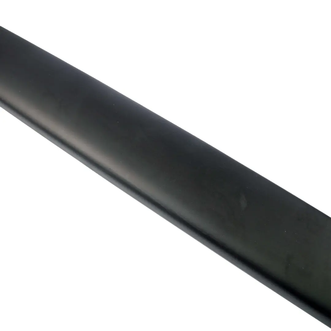 Tapa superior trasera del maletero Cubierta del panel antracita para BMW E83 con número de pieza 3330857 BMW E83 Tapa superior trasera del maletero Cubierta del panel antracita - SKU 3330857-2 - Número de pieza 3330857