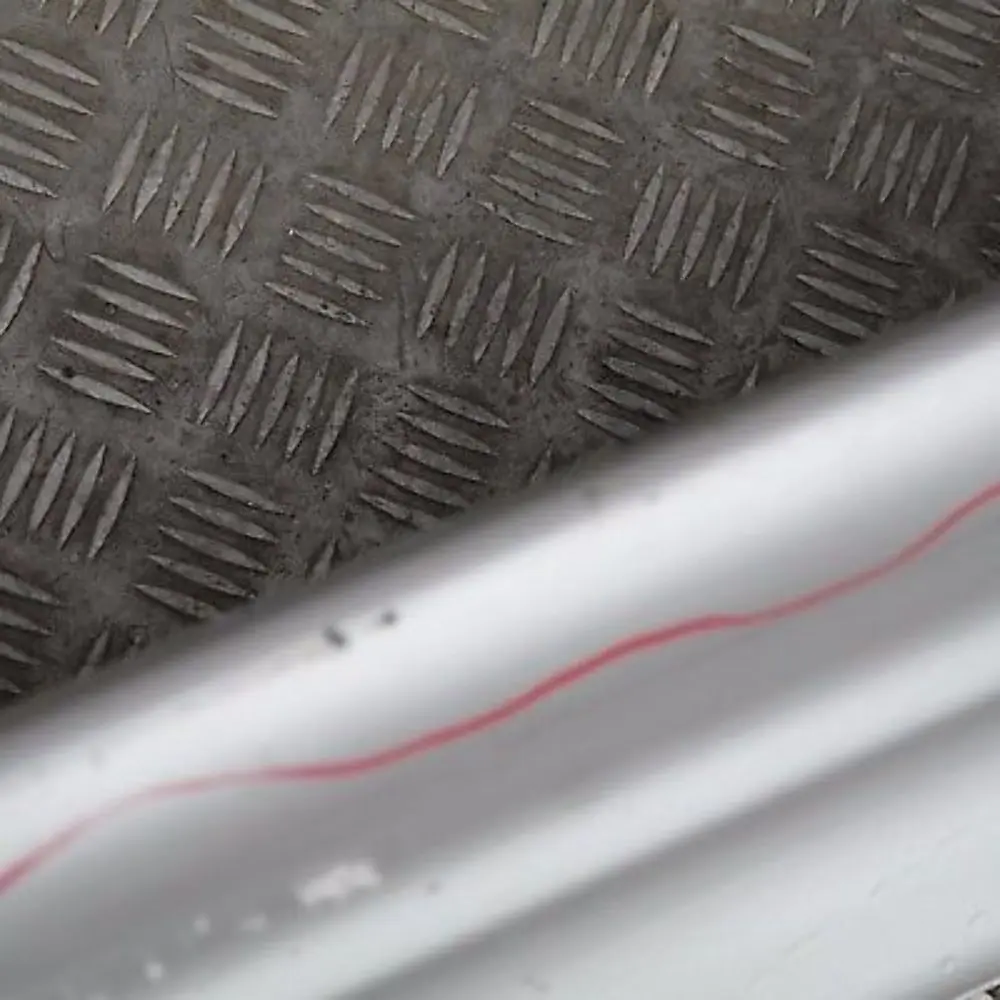 Abdeckung Schweller Rechts Titansilber Titan Silber ? 354 für BMW X3 er E83 mit Teilenummer 51713330866 BMW X3 er E83 Abdeckung Schweller Rechts Titansilber Titan Silber ? 354 - SKU 3330866-1 - Teilenummer 51713330866