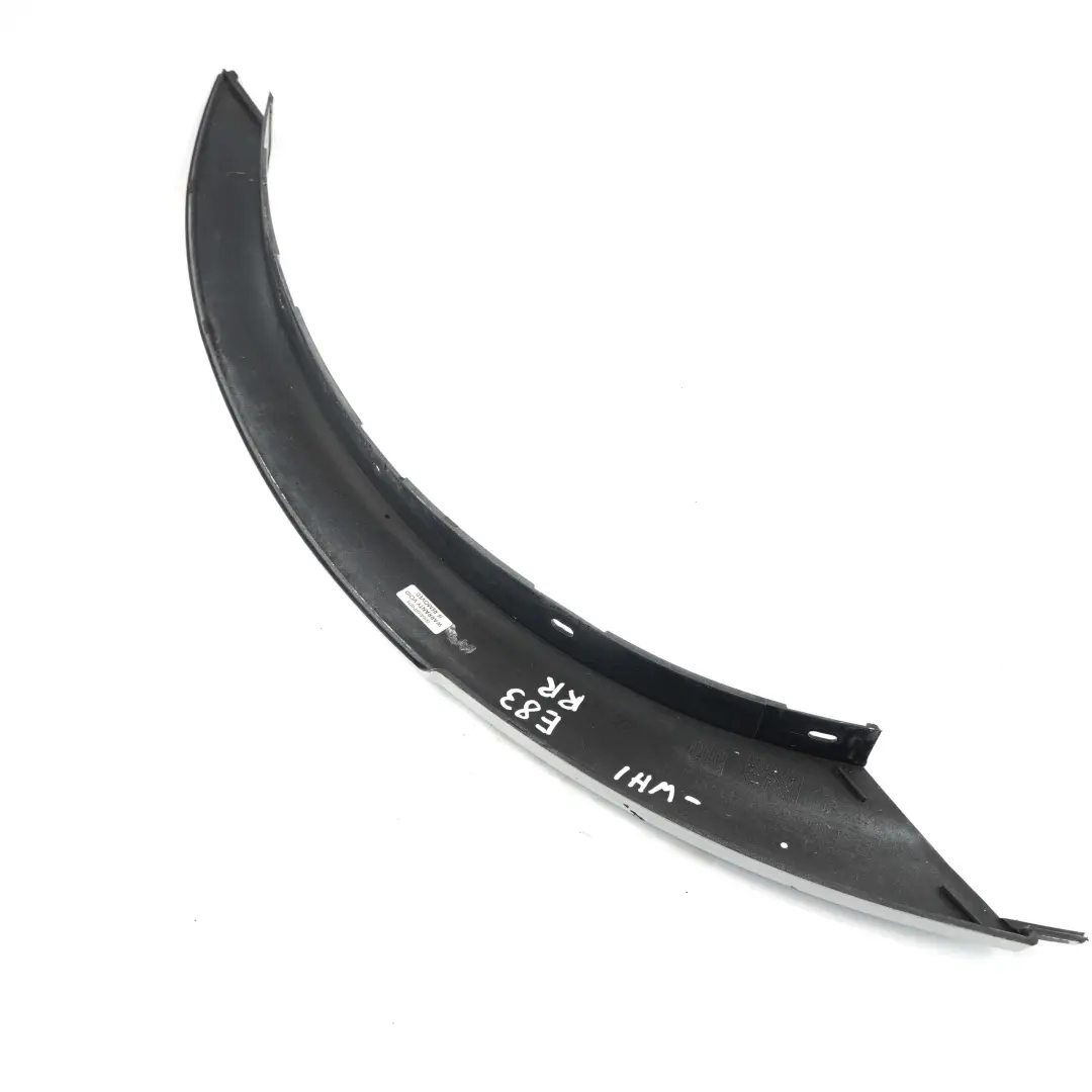 Enjoliveur passage roue Panneau habillage arriere droit Peint pour BMW X3 E83 à propos du numéro de pièce 3330868 BMW X3 E83 Enjoliveur passage roue Panneau habillage arriere droit Peint - SKU 3330868-WHI - Numéro de pièce 3330868