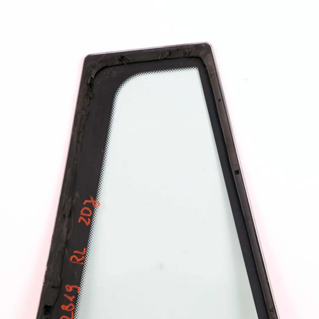 Lado Trasero Izquierdo Cristal Fijo Verde Ventana AS2 para BMW E83 con número de pieza 3332819 BMW E83 Lado Trasero Izquierdo Cristal Fijo Verde Ventana AS2 - SKU 3332819 - Número de pieza 3332819