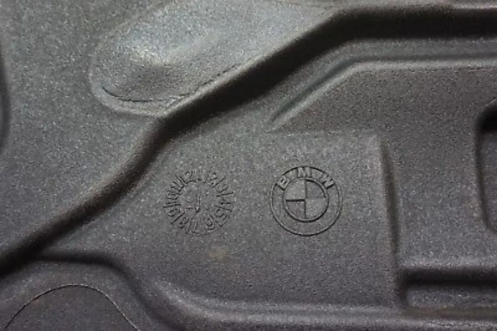 BMW X3 Series E83 E83 LCI Sound Insulating Door Front Right - SKU 3334924 - Part number 3334924