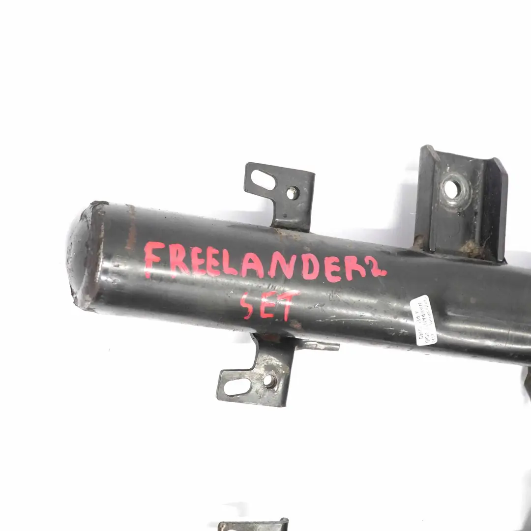 KYB Hinten Links Rechts Stoßdämpfer Federbein Satz für Land Rover Freelander 2 mit Teilenummer 335831 Land Rover Freelander 2 KYB Hinten Links Rechts Stoßdämpfer Federbein Satz - SKU 335831 - Teilenummer 335831