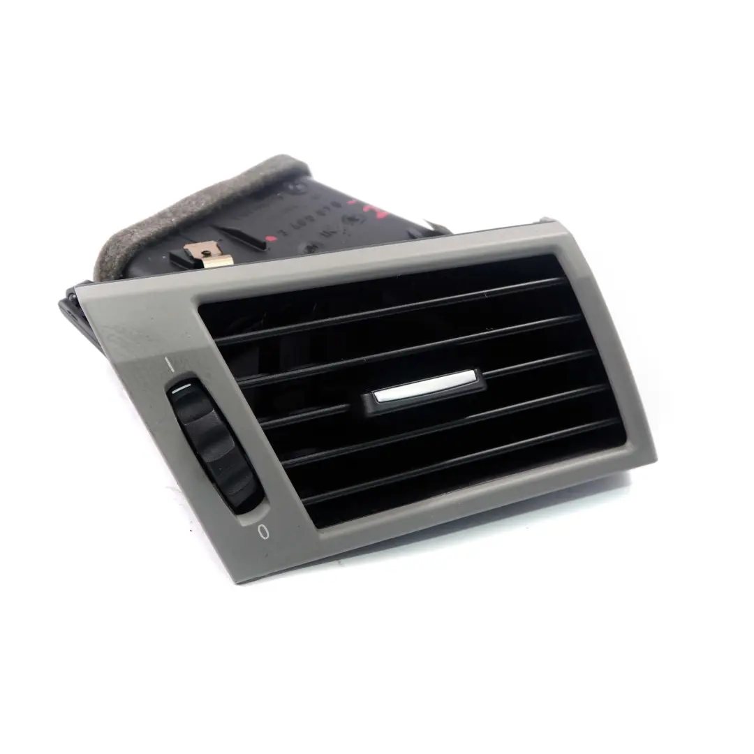 Dashboard Dash Air Vent Grille Right O/S Grey to BMW X3 Series E83 2 with Part number 3400076 BMW X3 Series E83 2 Dashboard Dash Air Vent Grille Right O/S Grey - SKU 3400076-2 - Part number 3400076