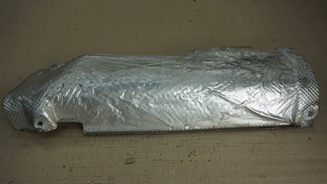 Isolation Thermique Lateralement avant Droit pour BMW X3 E83 à propos du numéro de pièce 3400174 BMW X3 E83 Isolation Thermique Lateralement avant Droit - SKU 3400174 - Numéro de pièce 3400174