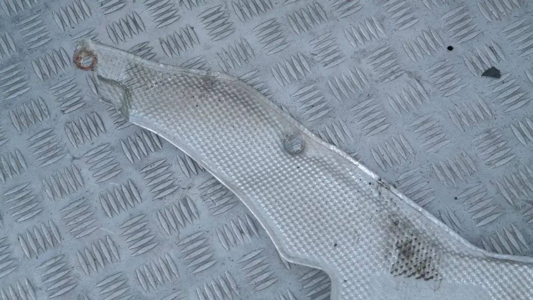 HEAT SHIELD RESISTANT PLATE RIGHT O/S ENGINE SUPPORT to BMW X3 SERIES E83 with Part number 3400175 BMW X3 SERIES E83 HEAT SHIELD RESISTANT PLATE RIGHT O/S ENGINE SUPPORT - SKU 3400175 - Part number 3400175