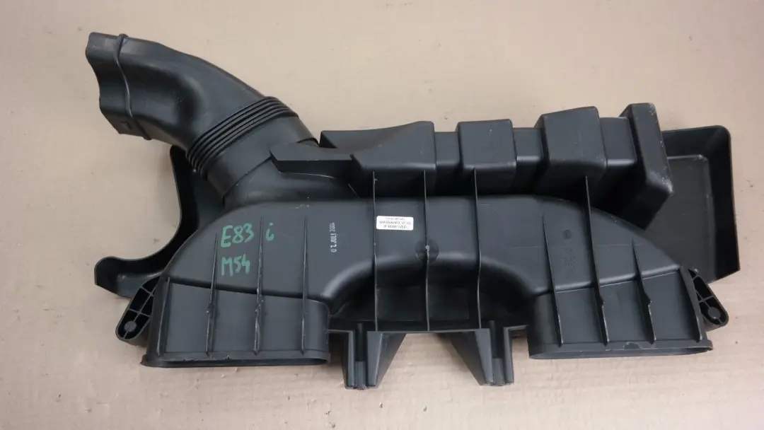 BMW E83 X3 Wlot kanał powietrza M54 8596256 - SKU 3400202 - Numer Części 13713400202