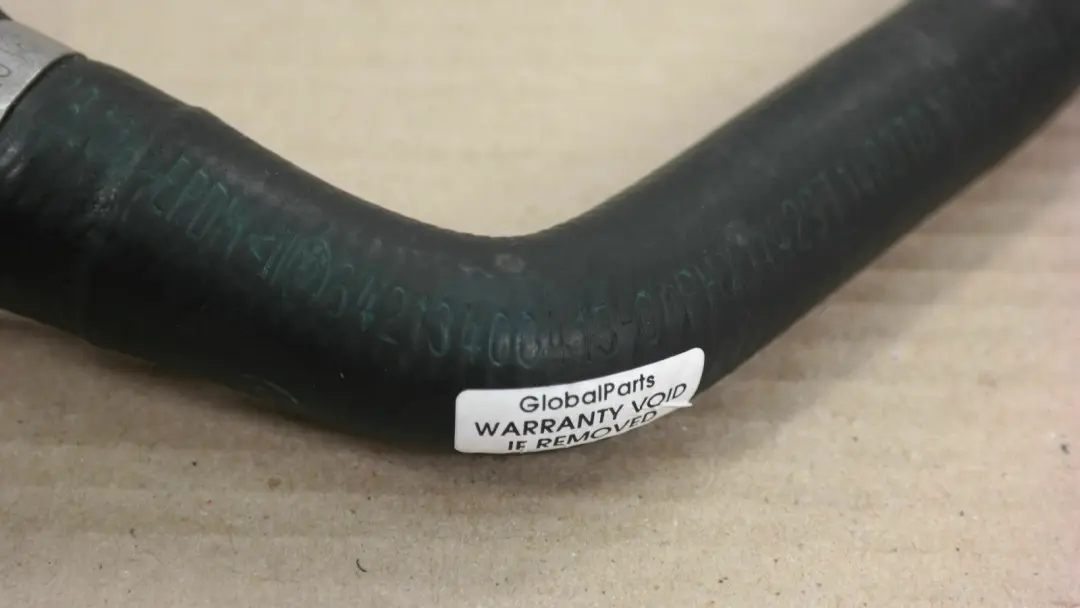 M54 TUBO VALVOLA ACQUA MOTORE LIQUIDO RAFFREDDAMENTO MOTORE per BMW X3 E83 2.5I 3.0 con numero di parte 9208175 BMW X3 E83 2.5I 3.0 M54 TUBO VALVOLA ACQUA MOTORE LIQUIDO RAFFREDDAMENTO MOTORE - SKU 3400415 - Numero di parte 9208175