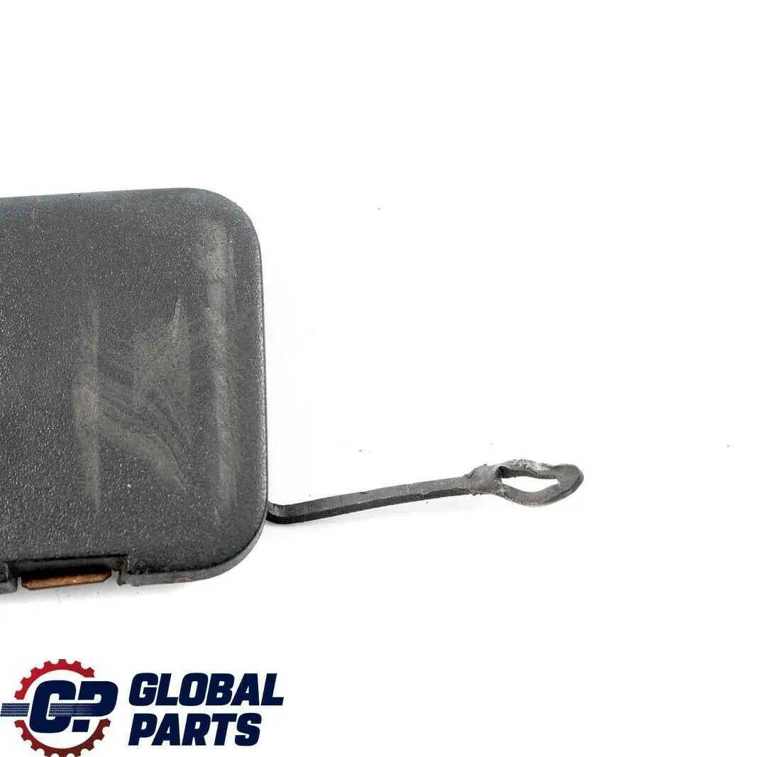 Flap Remate de Ojo de Remolque Parachoques Delantero Negro Imprimado para BMW E83 con número de pieza 3400905 BMW E83 Flap Remate de Ojo de Remolque Parachoques Delantero Negro Imprimado - SKU 3400905-PRIM - Número de pieza 3400905