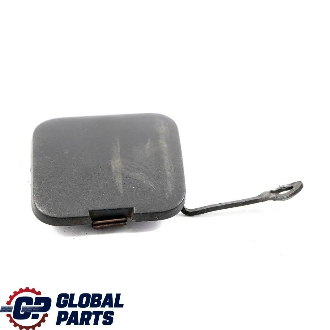 Flap Remate de Ojo de Remolque Parachoques Delantero Negro Imprimado para BMW E83 con número de pieza 3400905 BMW E83 Flap Remate de Ojo de Remolque Parachoques Delantero Negro Imprimado - SKU 3400905-PRIM - Número de pieza 3400905