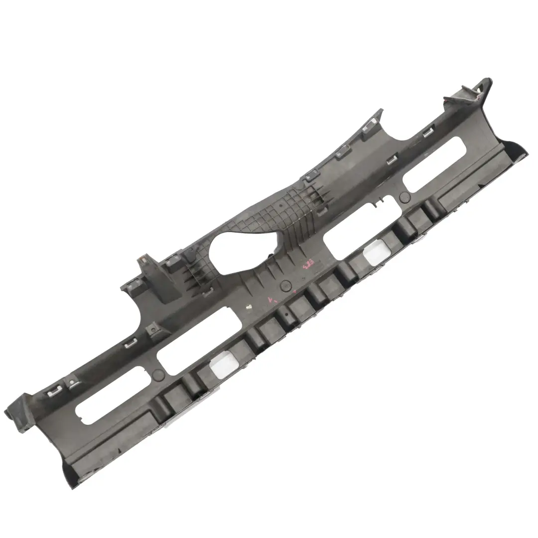 Paraurti Posteriore Supporto Inserto Copertura Centro per BMW X3 E83 con numero di parte 3400942 BMW X3 E83 Paraurti Posteriore Supporto Inserto Copertura Centro - SKU 3400942-1 - Numero di parte 3400942
