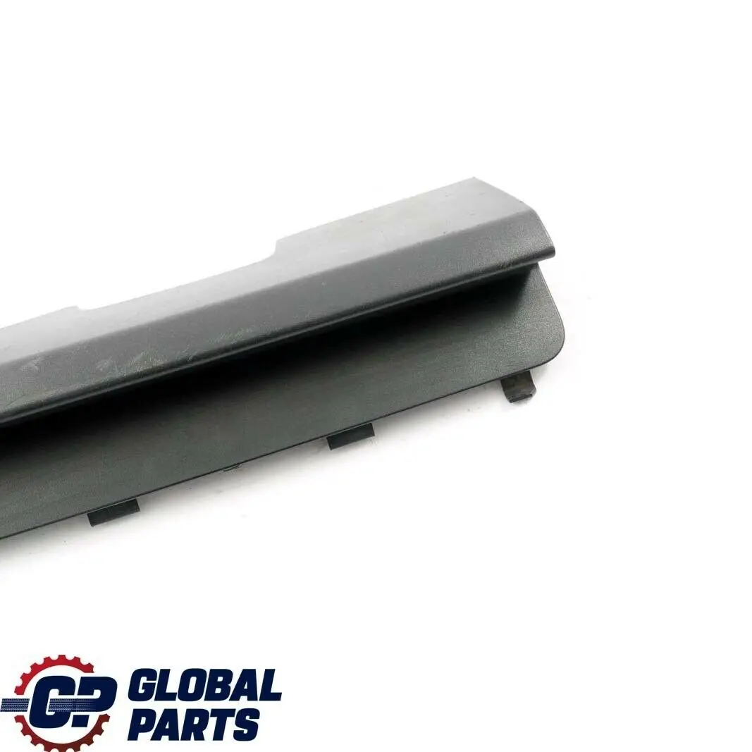 Rivestimento Paraurti Posteriore Nero Sportello Rimorchio per BMW X3 E83 con numero di parte 3400949 BMW X3 E83 Rivestimento Paraurti Posteriore Nero Sportello Rimorchio - SKU 3400949 - Numero di parte 3400949