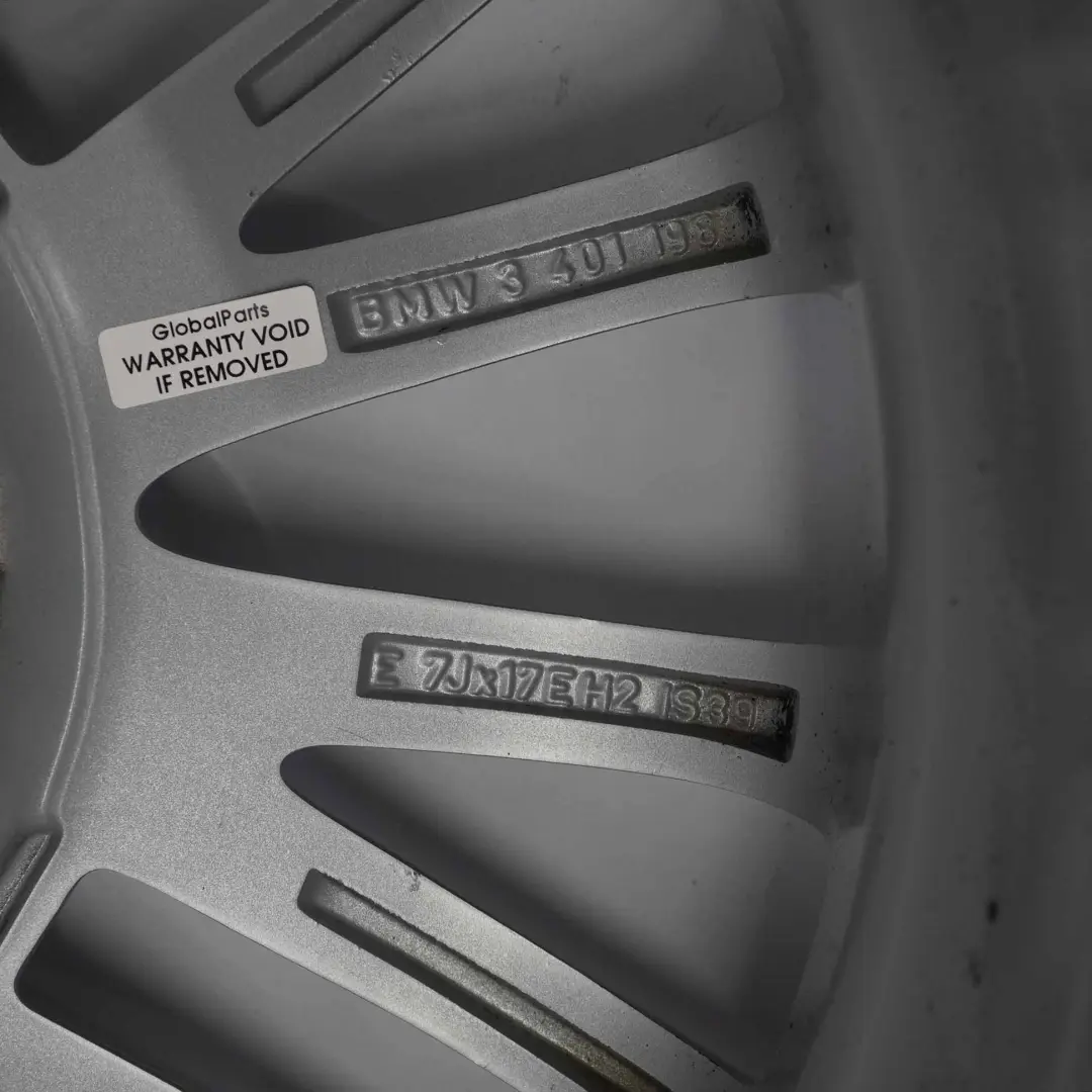 Silber Aluefelge Alu Felge 17" V-Speiche 110 ET:37 7J für BMW X3 er E83 mit Teilenummer 3401198 BMW X3 er E83 Silber Aluefelge Alu Felge 17" V-Speiche 110 ET:37 7J - SKU 3401198-1 - Teilenummer 3401198