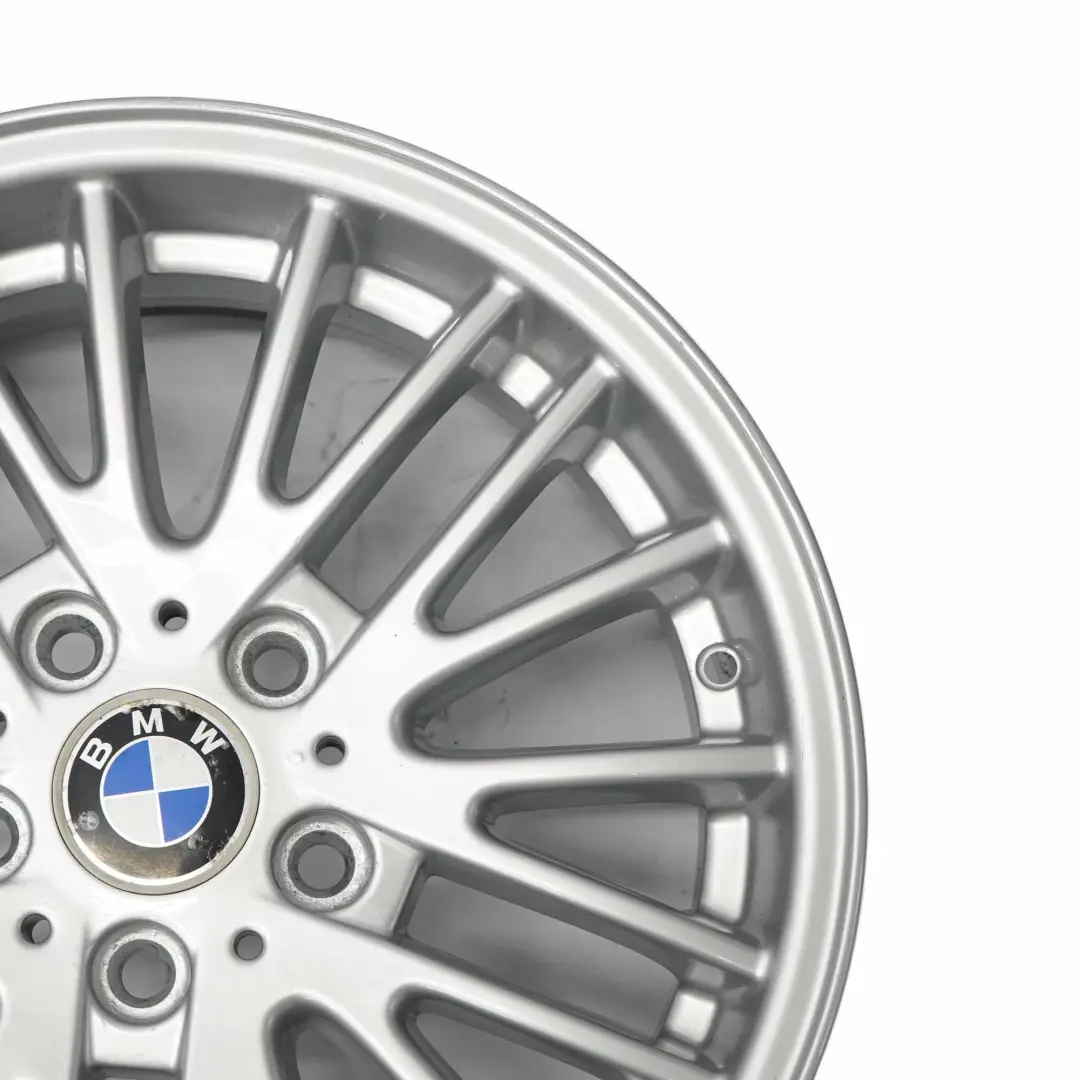Jante en alliage leger argente 17" a rayons en V 110 ET:37 7J pour BMW X3 E83 à propos du numéro de pièce 3401198 BMW X3 E83 Jante en alliage leger argente 17" a rayons en V 110 ET:37 7J - SKU 3401198-2 - Numéro de pièce 3401198