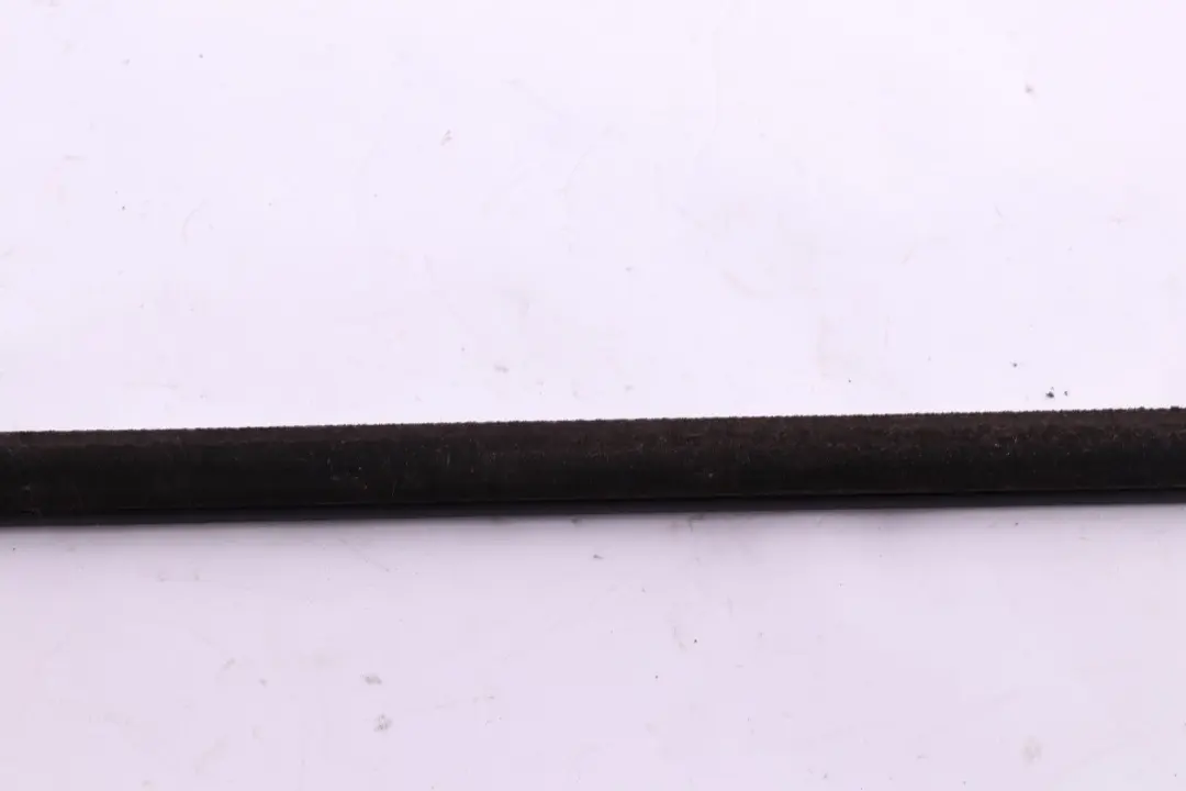 Window Frame Finisher Chrome Rear Left N/S to BMW X3 Series E83 Touring with Part number 3401401 BMW X3 Series E83 Touring Window Frame Finisher Chrome Rear Left N/S - SKU 3401401 - Part number 3401401