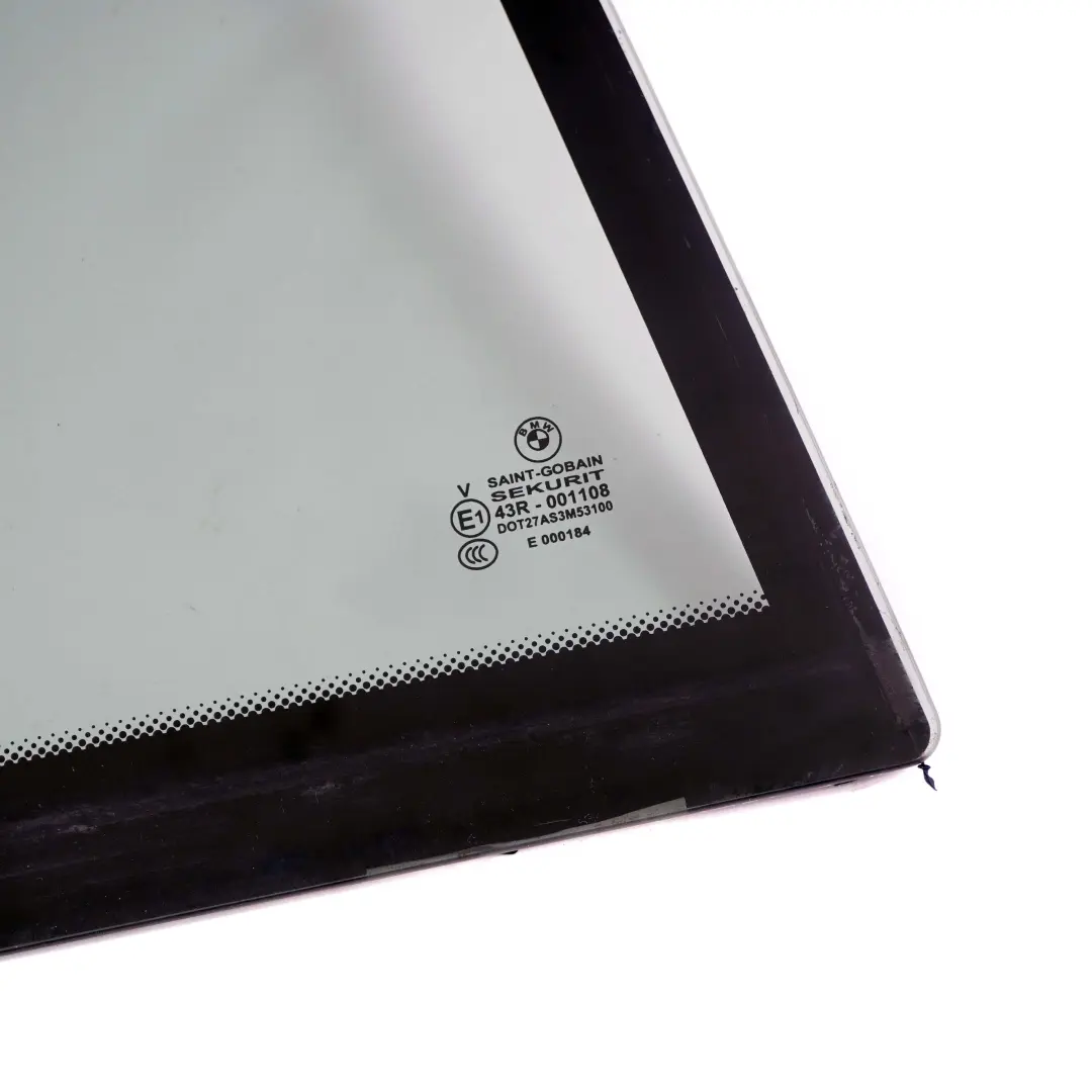 Lado Trasero Derecho Cristal Fijo Negro Ventana AS3 para BMW E83 con número de pieza 3401818 BMW E83 Lado Trasero Derecho Cristal Fijo Negro Ventana AS3 - SKU 3401818-1 - Número de pieza 3401818