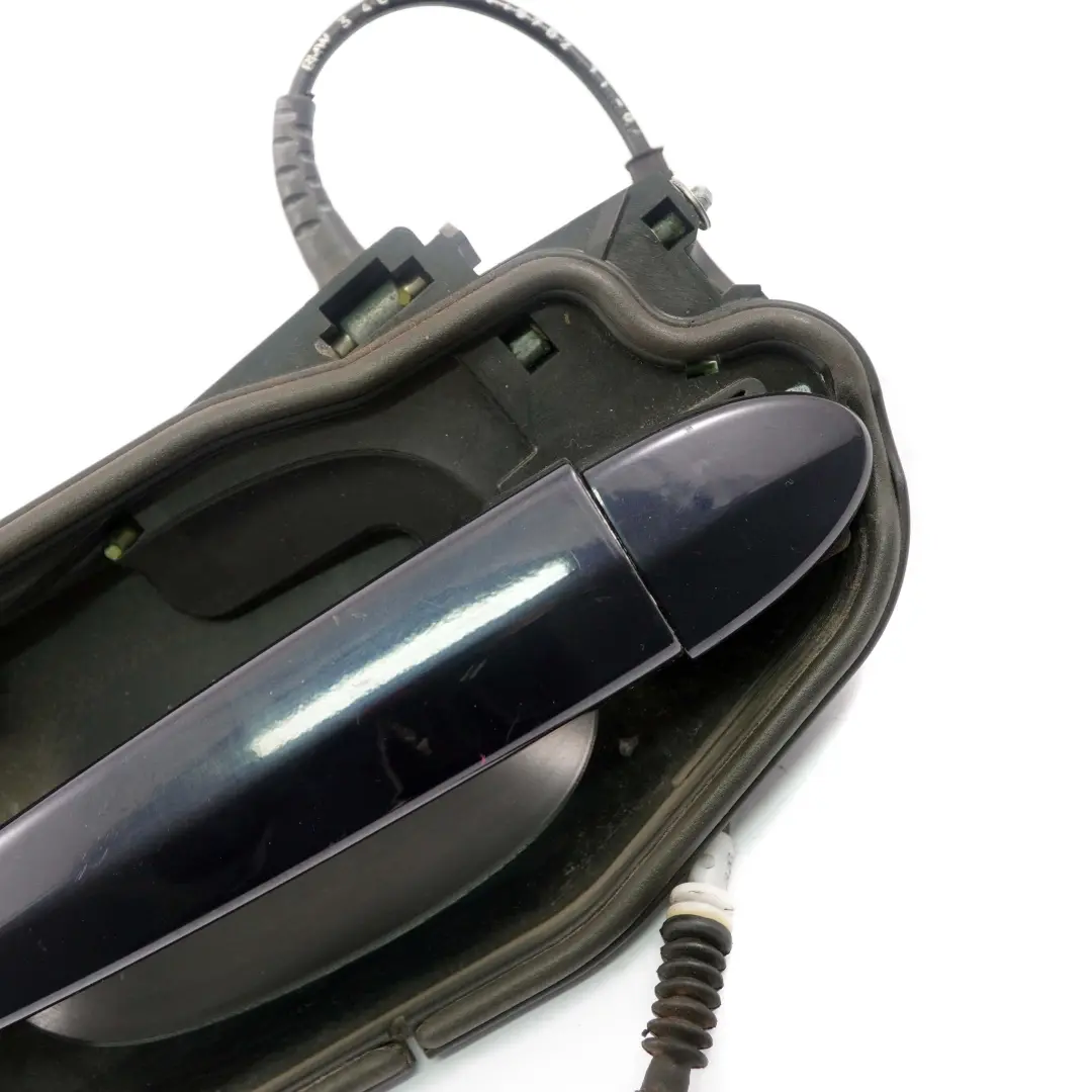 Barre D'Appui Poignee D'Exterieur Arriere Gauche Bleu Monaco Metal pour BMW X3 E83 à propos du numéro de pièce 3402593 BMW X3 E83 Barre D'Appui Poignee D'Exterieur Arriere Gauche Bleu Monaco Metal - SKU 3402593-MB1 - Numéro de pièce 3402593