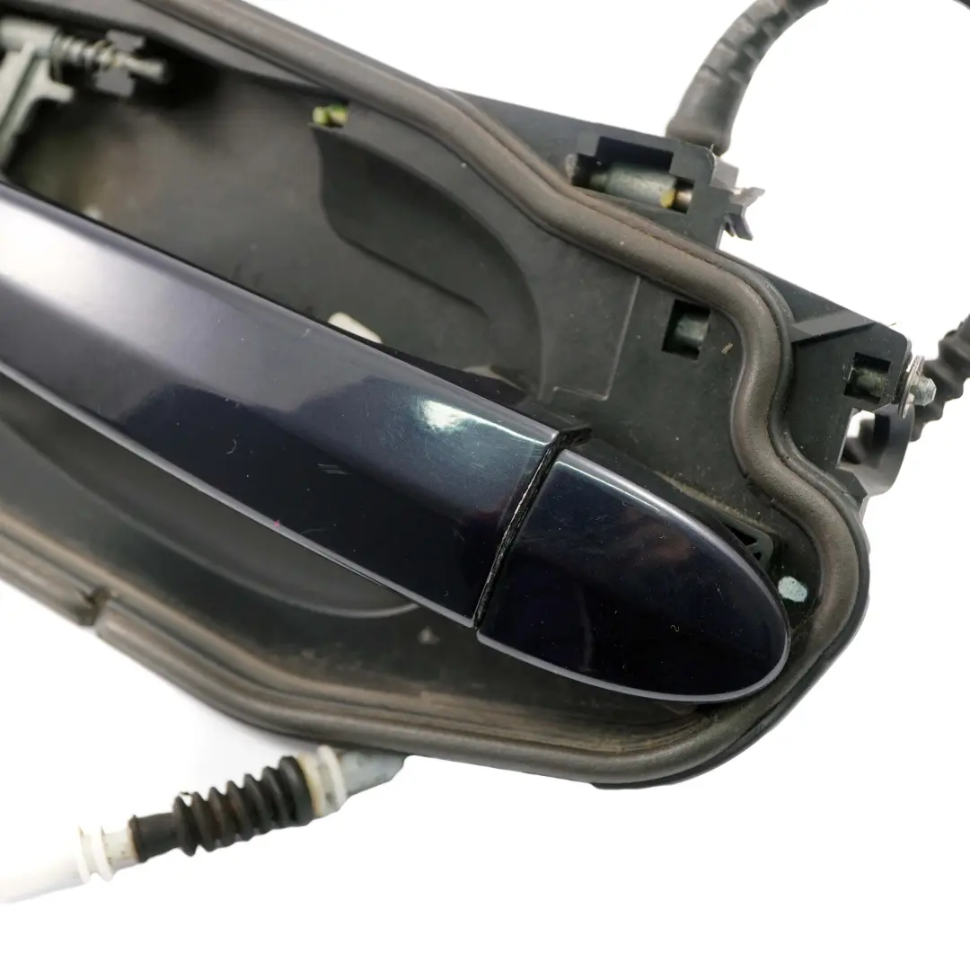 Barre D'Appui Poignee D'Exterieur Arriere Gauche Bleu Monaco Metal pour BMW X3 E83 à propos du numéro de pièce 3402593 BMW X3 E83 Barre D'Appui Poignee D'Exterieur Arriere Gauche Bleu Monaco Metal - SKU 3402593-MB1 - Numéro de pièce 3402593