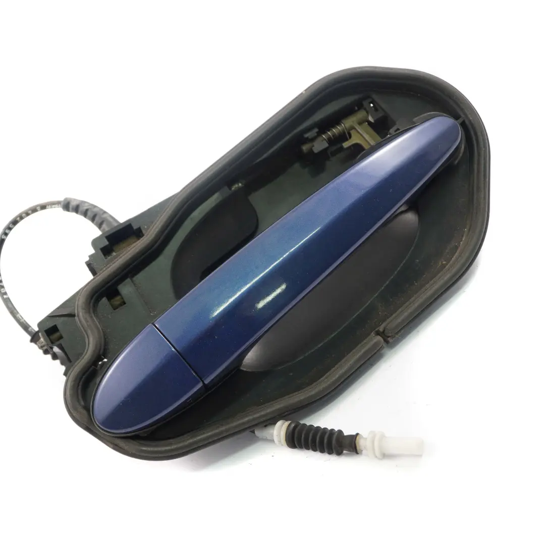 Asidero trasero derecho completo Mysticblau Mystic Blue para BMW E83 1 con número de pieza 3402593 BMW E83 1 Asidero trasero derecho completo Mysticblau Mystic Blue - SKU 3402593-MYS - Número de pieza 3402593