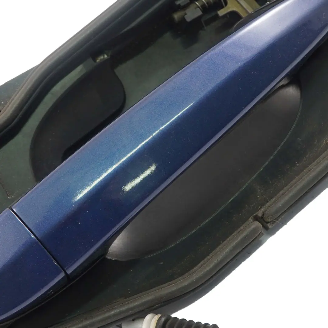 Poignee de maintien arriere droite complete Mysticblau Mystic Blue pour BMW X3 E83 à propos du numéro de pièce 3402593 BMW X3 E83 Poignee de maintien arriere droite complete Mysticblau Mystic Blue - SKU 3402593-MYS - Numéro de pièce 3402593