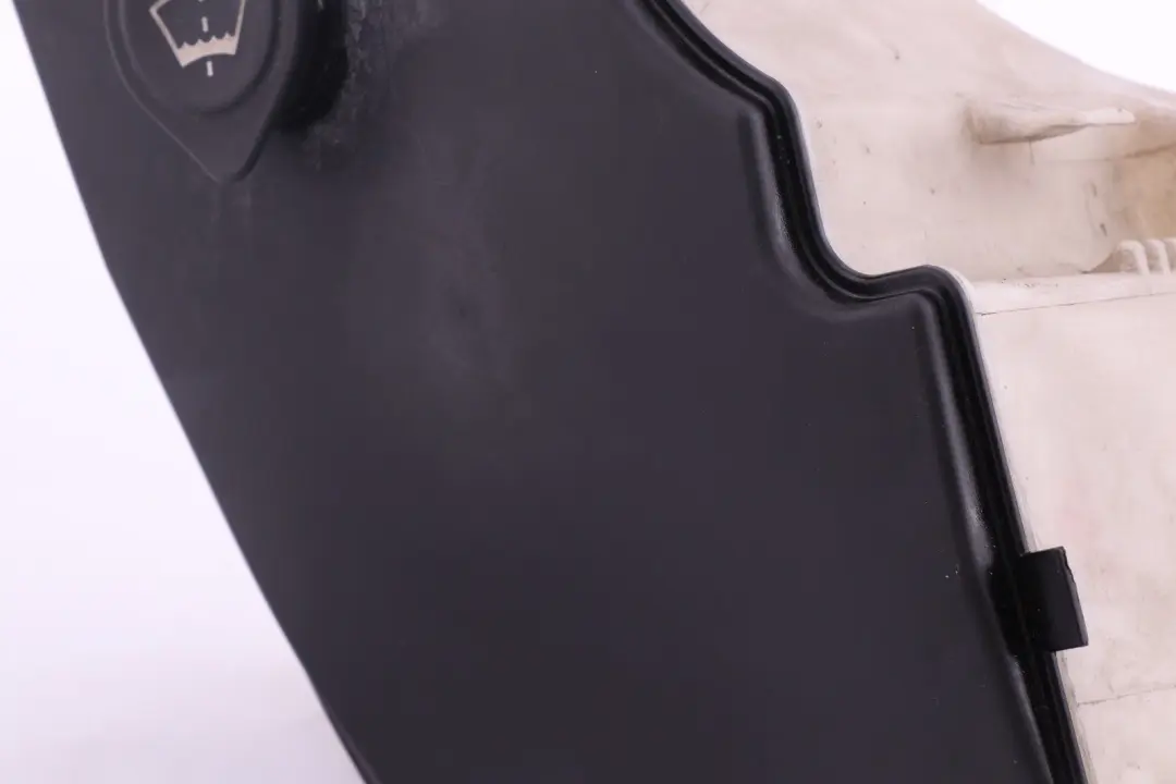 E83N LCI Waschfl?ssigkeitsbeh?lter Conteneur 6166 340321 pour BMW X3 E83 à propos du numéro de pièce 3403211 BMW X3 E83 E83N LCI Waschfl?ssigkeitsbeh?lter Conteneur 6166 340321 - SKU 3403211 - Numéro de pièce 3403211