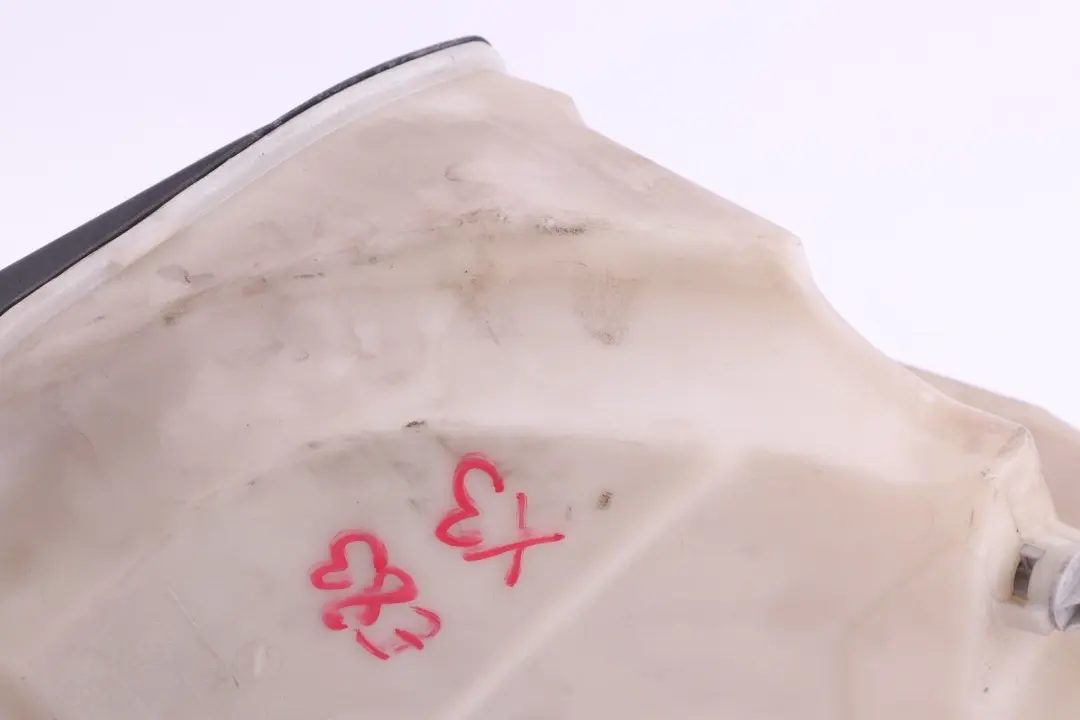 E83N LCI Contenitore Per La Pulizia Del Parabrezza per BMW X3 E83 con numero di parte 3403211 BMW X3 E83 E83N LCI Contenitore Per La Pulizia Del Parabrezza - SKU 3403211 - Numero di parte 3403211