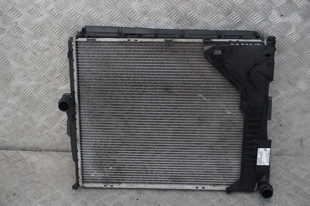 Radiator Engine Water Cooling 1711 to BMW X3 E83 with Part number 3403551 BMW X3 E83 Radiator Engine Water Cooling 1711 - SKU 3403551 - Part number 3403551