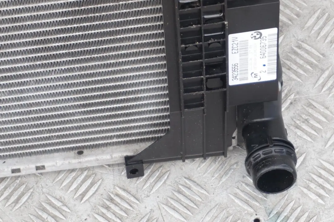 BMW X3 E83 Radiateur Moteur Refroidissement Eau 1711 - SKU 3403551 - Numéro de pièce 3403551