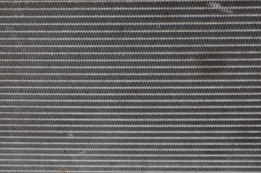 Radiateur Moteur Refroidissement Eau 1711 pour BMW X3 E83 à propos du numéro de pièce 3403551 BMW X3 E83 Radiateur Moteur Refroidissement Eau 1711 - SKU 3403551 - Numéro de pièce 3403551