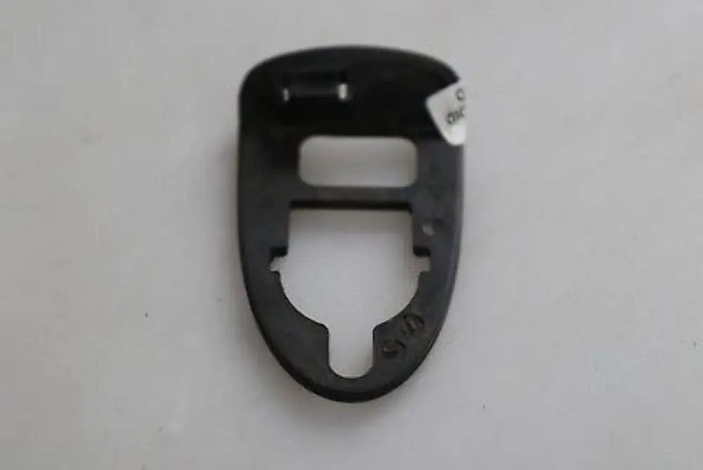 BMW X3 E83 Front Door Handle Base Lock Cylinder Right O/S - SKU 3403758 - Part number 3403758