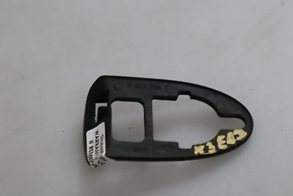 BMW X3 E83 Front Door Handle Base Lock Cylinder Right O/S - SKU 3403758 - Part number 3403758