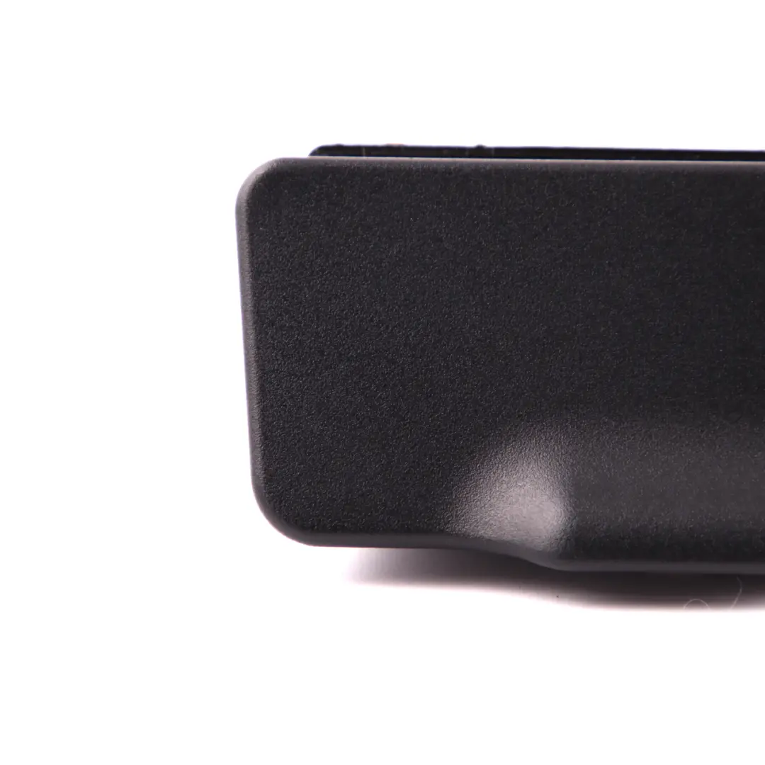 Cache Cendrier Carte de Porte Arrière Noir pour BMW E83 à propos du numéro de pièce 3404083 BMW E83 Cache Cendrier Carte de Porte Arrière Noir - SKU 3404083 - Numéro de pièce 3404083