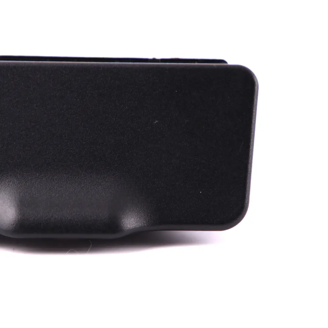Puerta Trasera Tarjeta Cenicero Almacenamiento Trim Cover Negro para BMW E83 con número de pieza 3404083 BMW E83 Puerta Trasera Tarjeta Cenicero Almacenamiento Trim Cover Negro - SKU 3404083 - Número de pieza 3404083