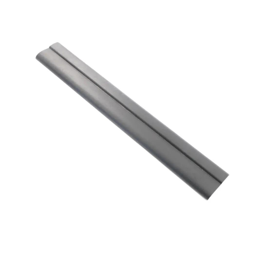 Listwa Progowa Prawy Przód Czarna do BMW E83 o numerze 3404765 BMW E83 Listwa Progowa Prawy Przód Czarna - SKU 3404765-1 - Numer Części 3404765