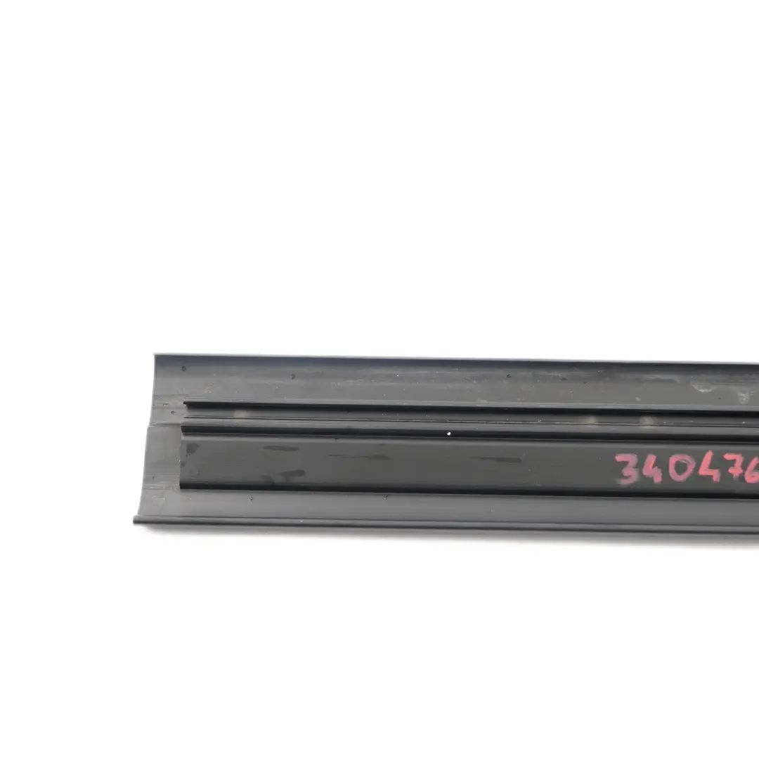 BMW X3 E83 Puerta Entrada Recubrimiento Tira Delantera Derecha Negro - SKU 3404765-1 - Número de pieza 3404765