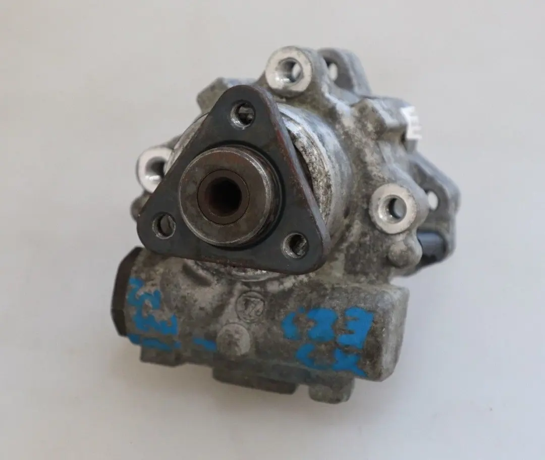 M47N2 Pompe de direction assistée pour BMW X3 E83 2.0d Diesel à propos du numéro de pièce 3405196 BMW X3 E83 2.0d Diesel M47N2 Pompe de direction assistée - SKU 3405196-1 - Numéro de pièce 3405196